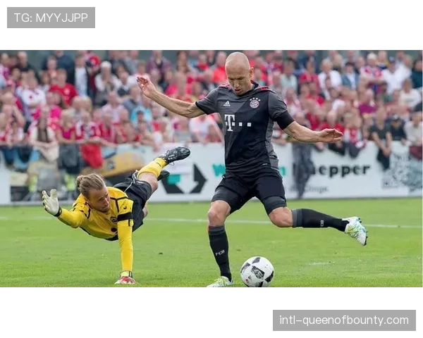 勒沃库森希克内收肌手术成功，预计十月复出